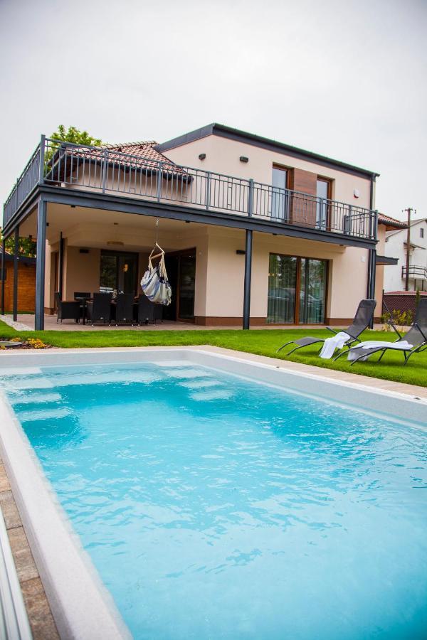 Villa Balaking Zamárdi Exterior foto